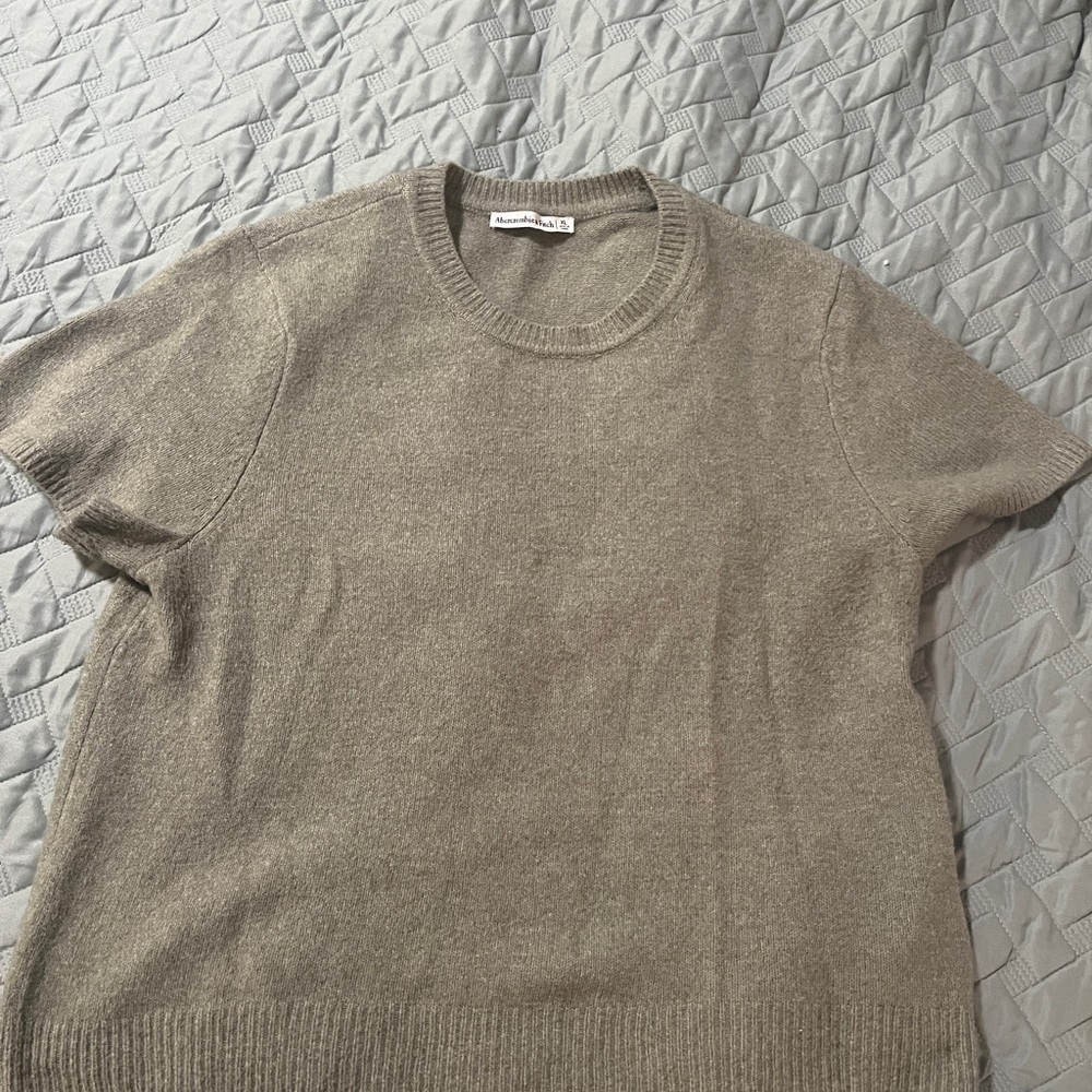Abercrombie & Fitch Womens Light green short-sleeve Crewneck Sweater EUC